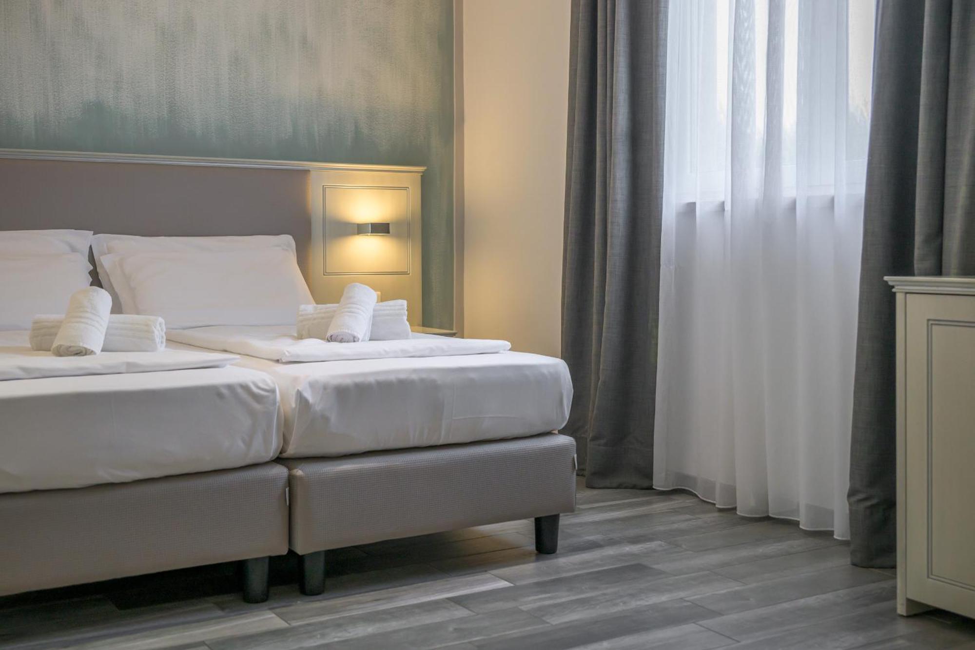Standard Double or Twin Room,1632285712:JPEG